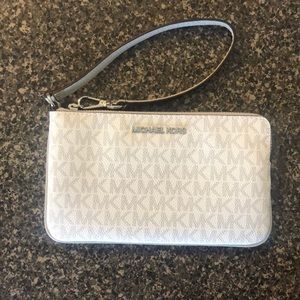 Michael Kors Wristlet/Wallet